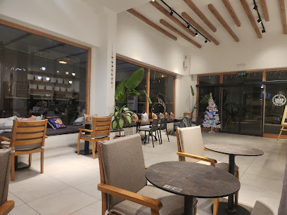 The Lacas Coffee & Lounge Aliağa kapak